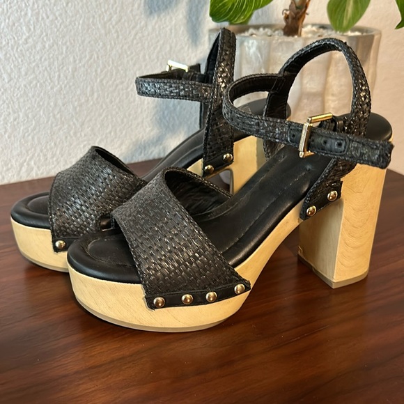 SARTO By Franco Sarto Shoes - Sarto platform leather sandals